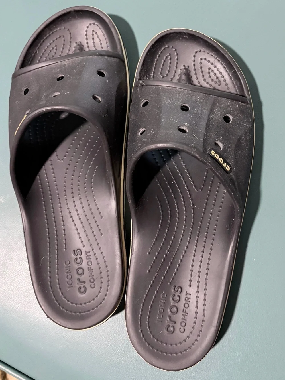 CROCS - Men's Black Slide Sandals with White Stripe